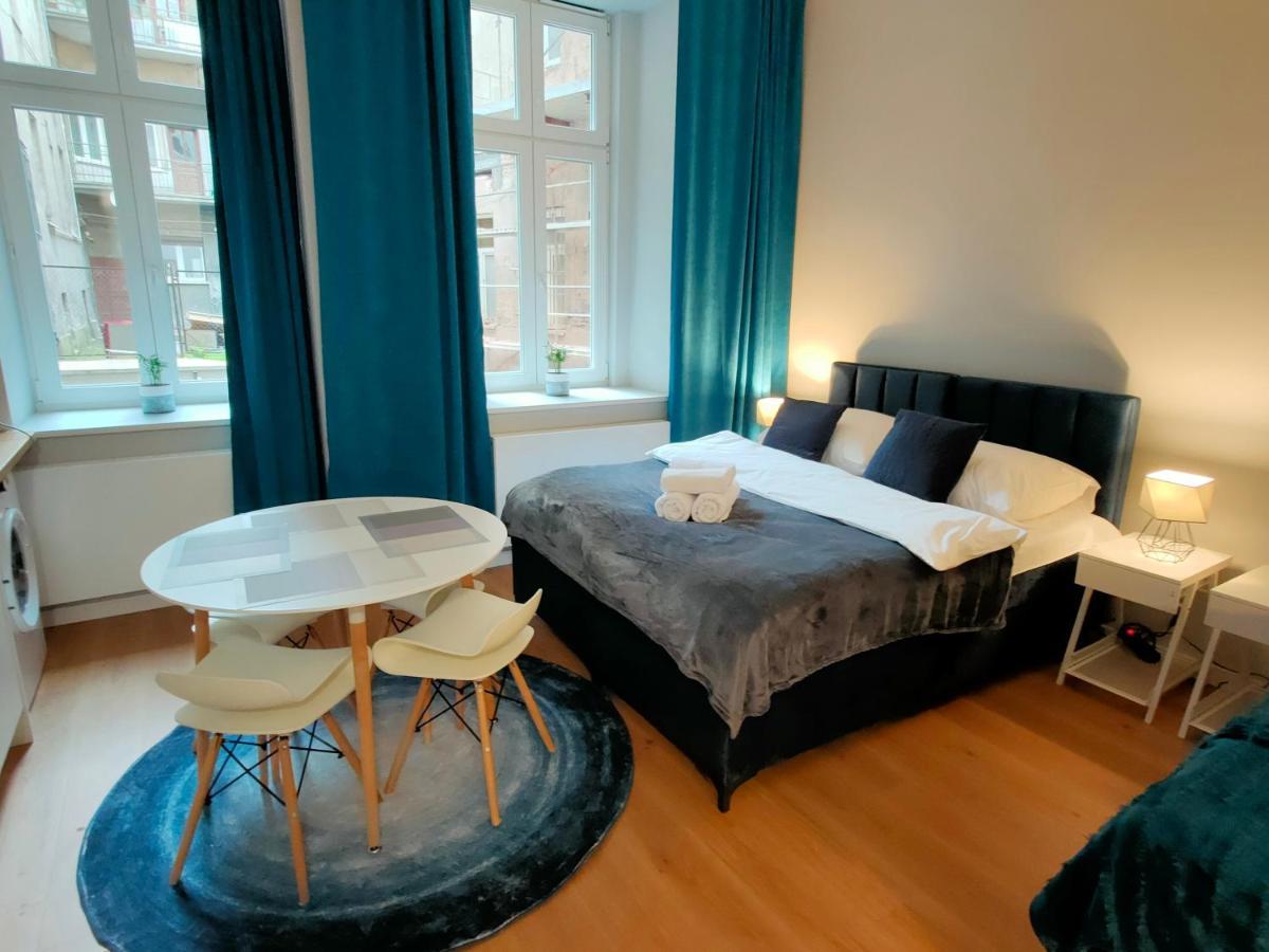 Hugo Eden Apartment