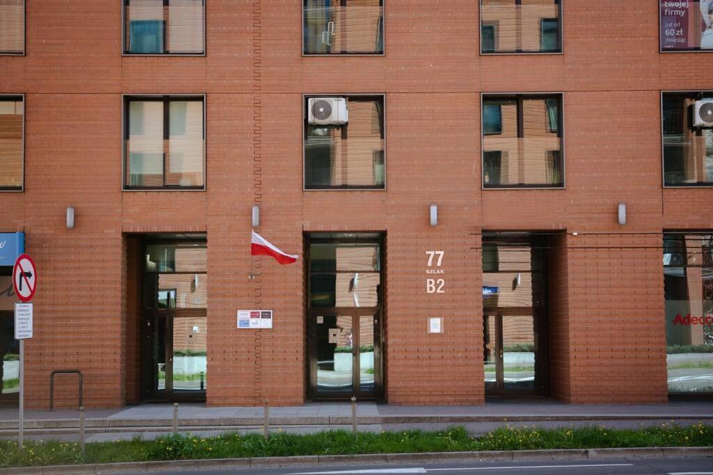 Wygodny Przy Dworcu Apartment