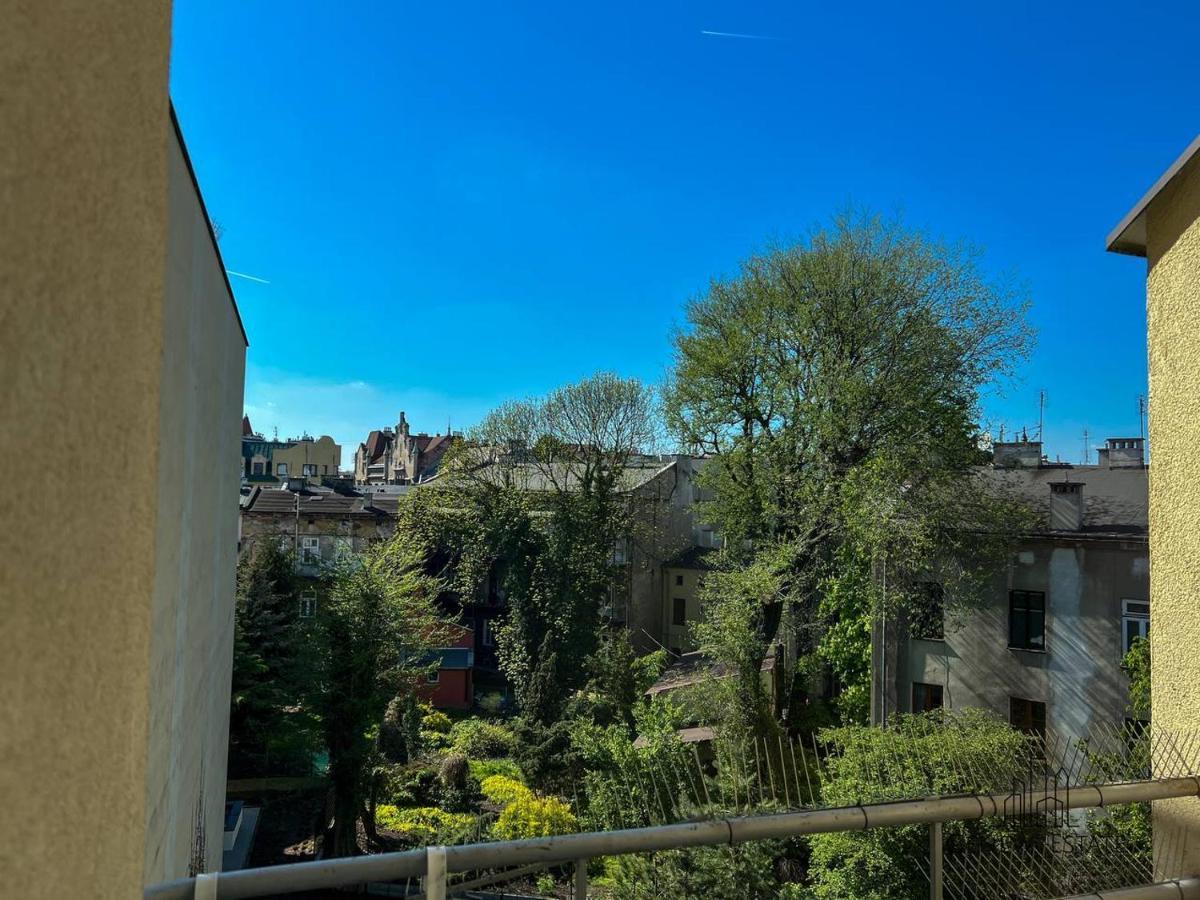 Apartment Special In The Center Of *