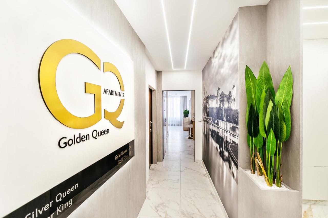 Golden Queen Old Town