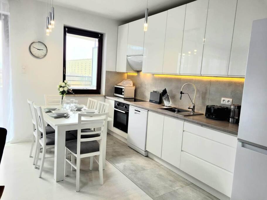 Sophie 3 Rooms, 2 Bathrooms, 8 Persons * Krakau