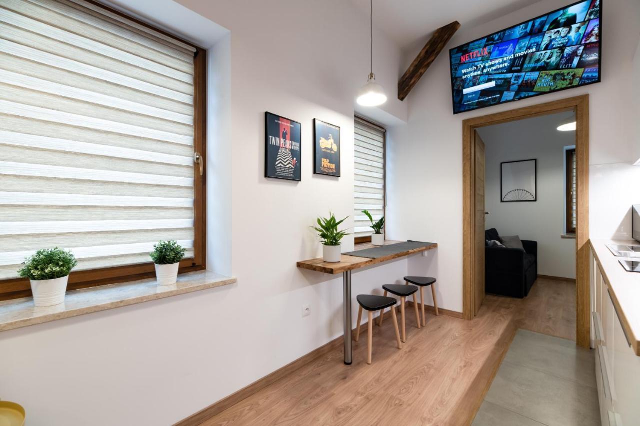Neo Unique & Bright Apartments, Free Parking, 15min Old Town & Kazimierz - By Homelike *