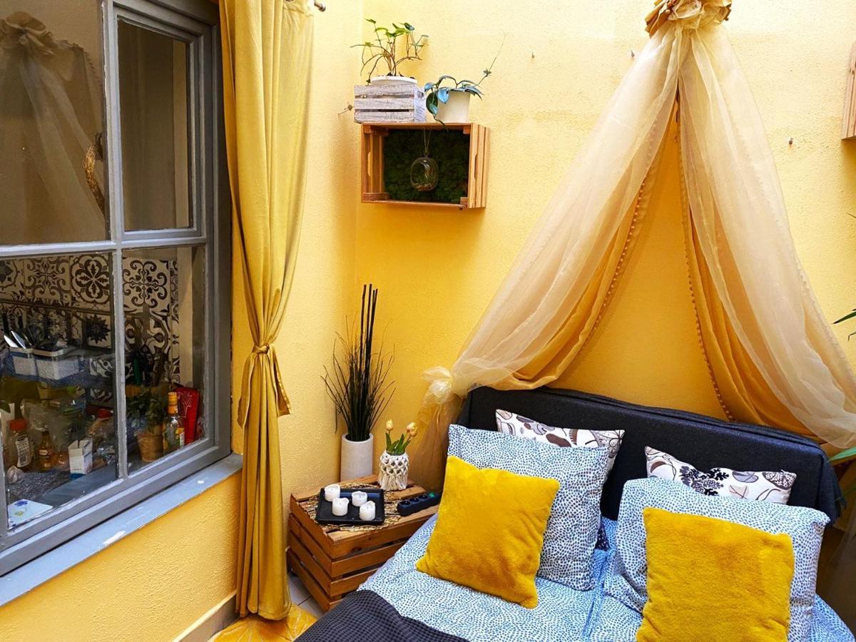 Lares And Penates Apartment