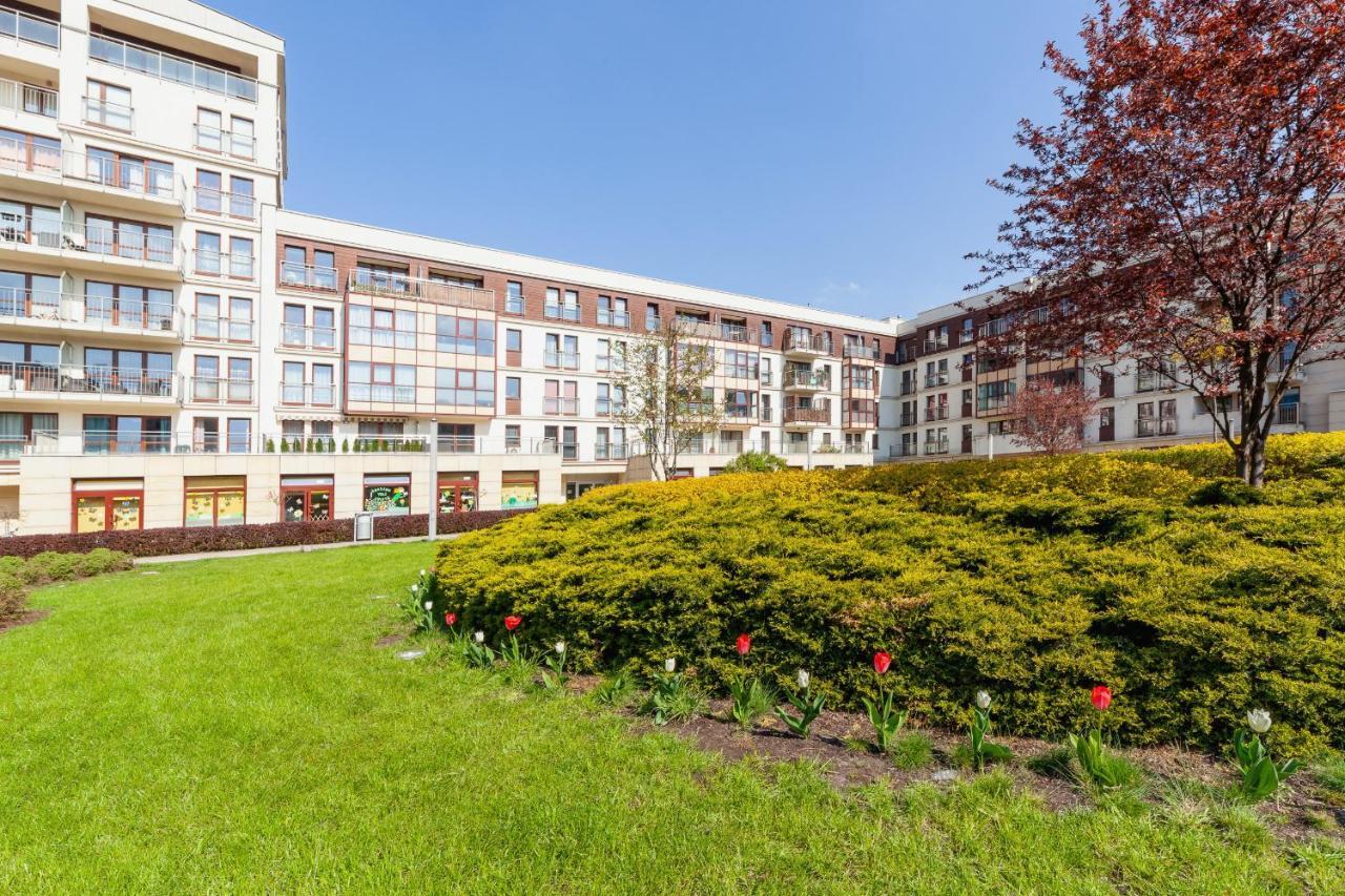 Wonderful Garden By Renters Appartement Krakau