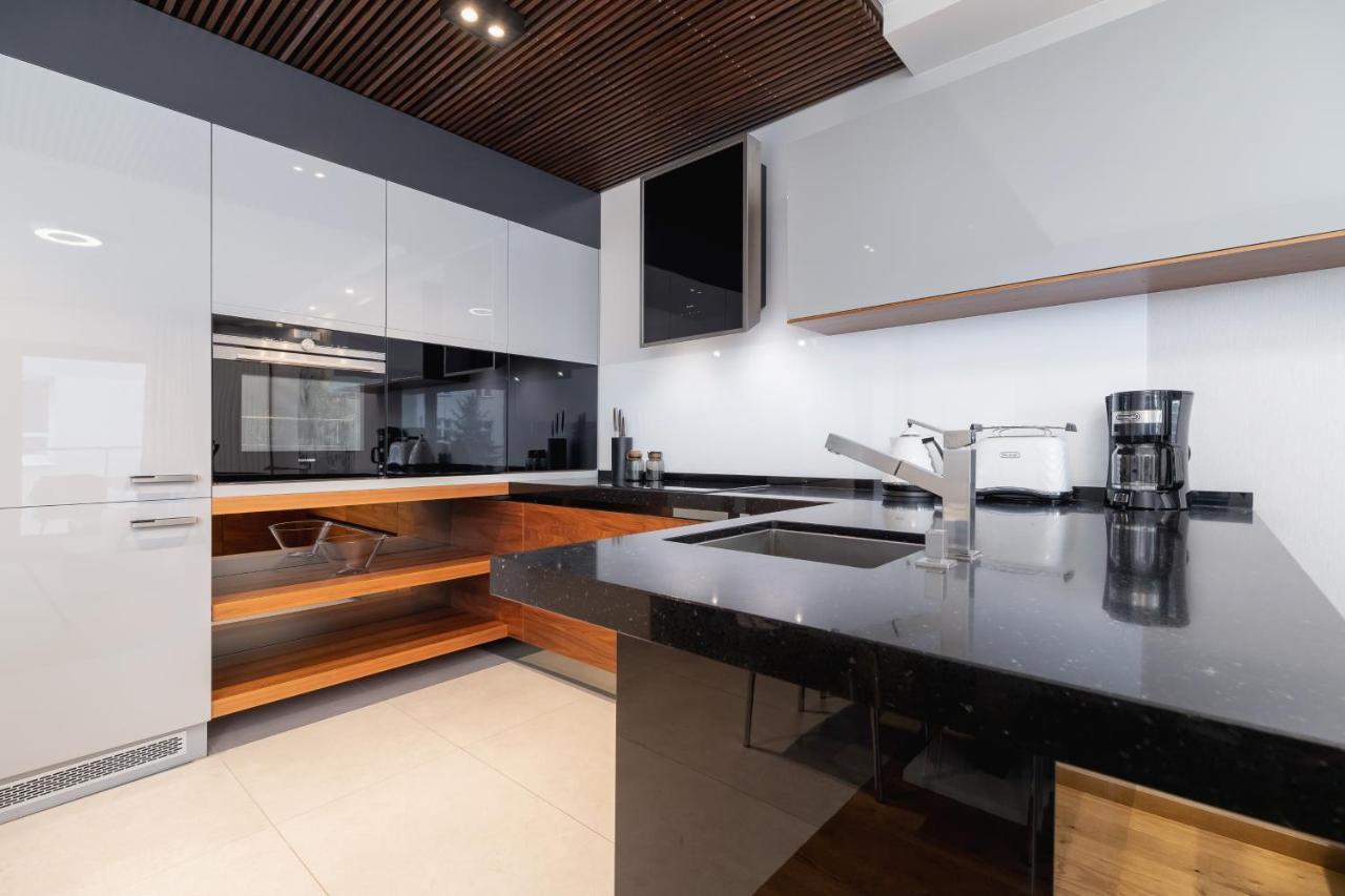 Apartment Diamond By Renters Prestige