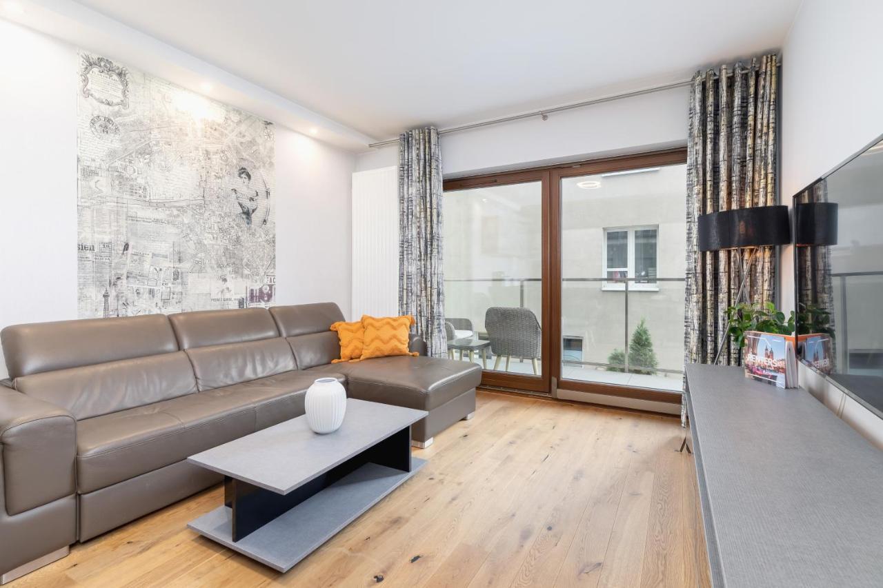 Diamond By Renters Prestige * Krakow