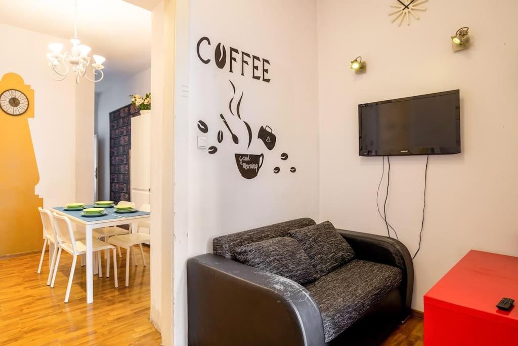 Old Town Kazimierz Shine After Party 4 Indipendent Bedrooms Apartment 2 Bathrooms