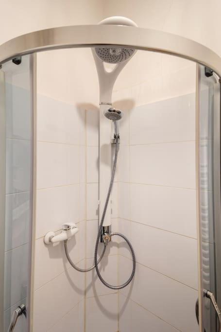 Old Town Kazimierz Shine After Party 4 Indipendent Bedrooms Apartment 2 Bathrooms *