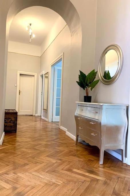 Apartment Florianska Grand 2 Krakow