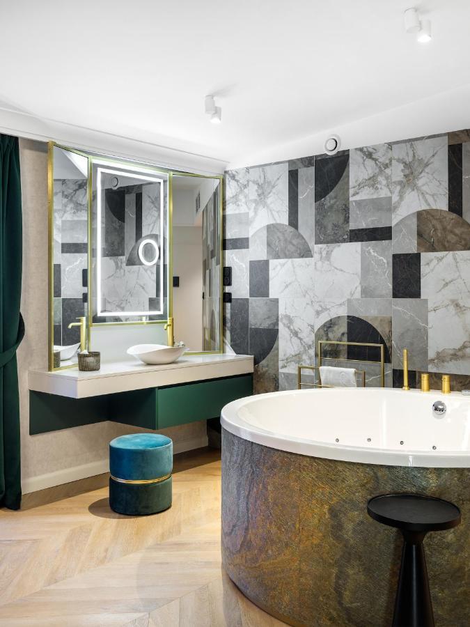 Aparthotel Golden Queen Deluxe Jacuzzi - Old Town