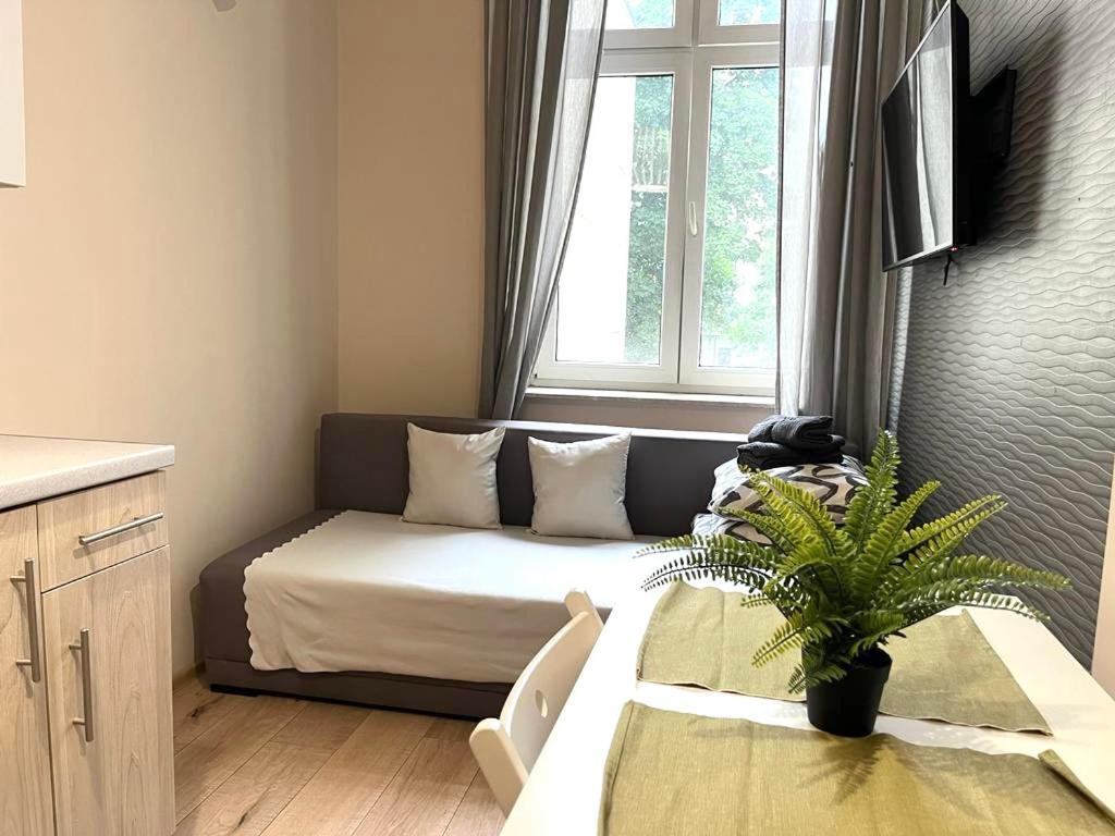 Center Apartment *