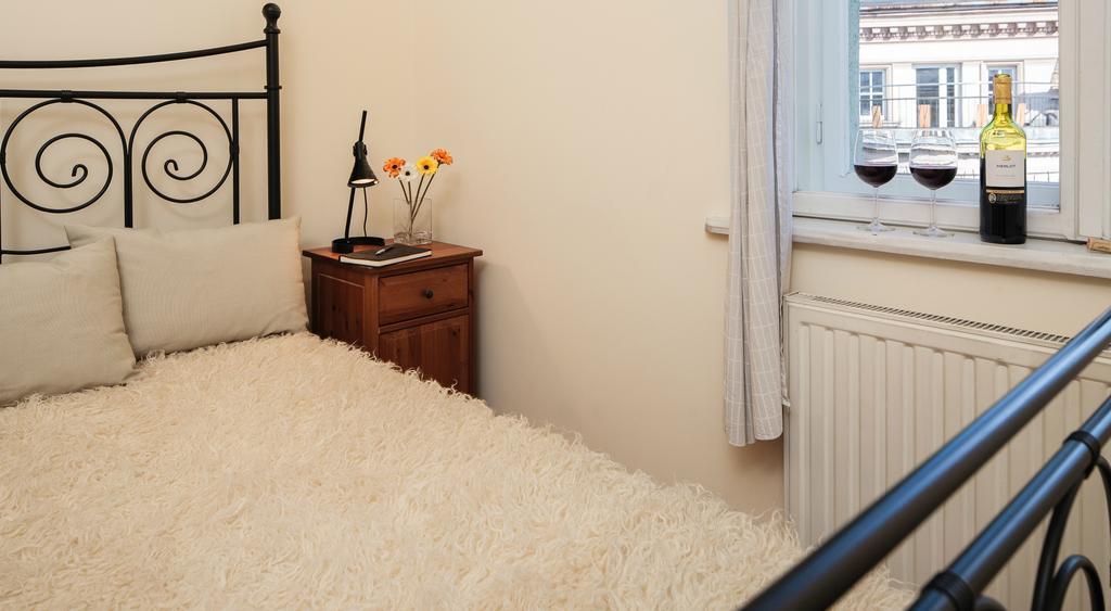 Apartment M *
