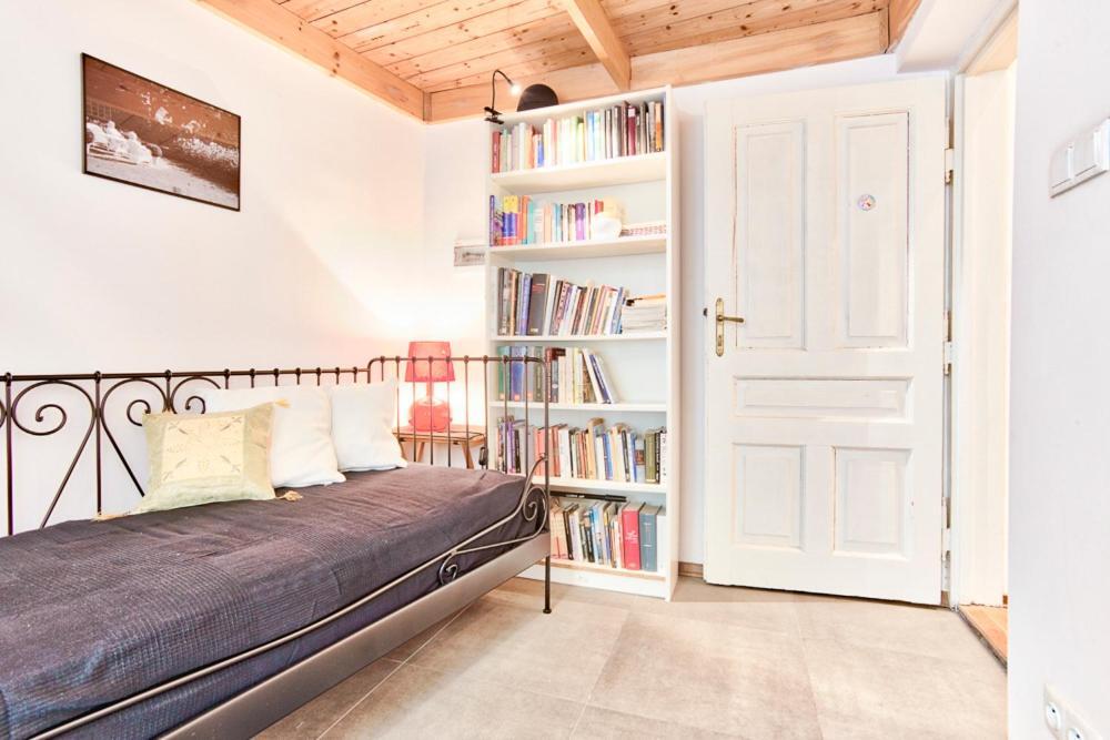 Zacisze Street Apartamento