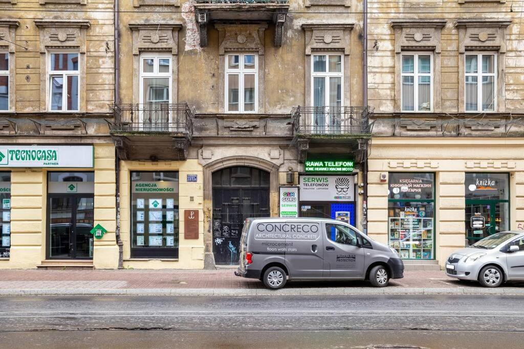 Old Town Kazimierz Shine After Party 4 Indipendent Bedrooms Apartment 2 Bathrooms Apartament
