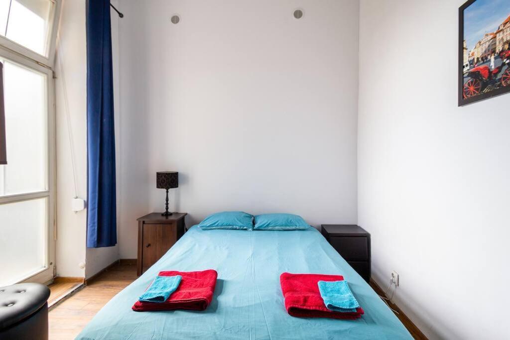 Old Town Kazimierz Shine After Party 4 Indipendent Bedrooms Apartment 2 Bathrooms Apartament