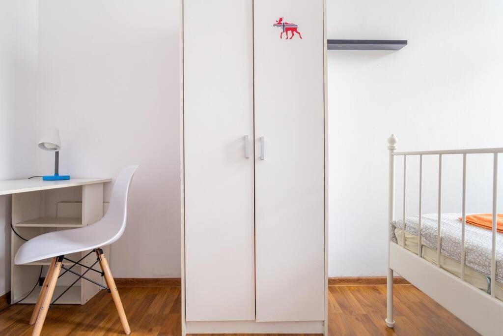 Old Town Kazimierz Shine After Party 4 Indipendent Bedrooms Apartment 2 Bathrooms Apartament *