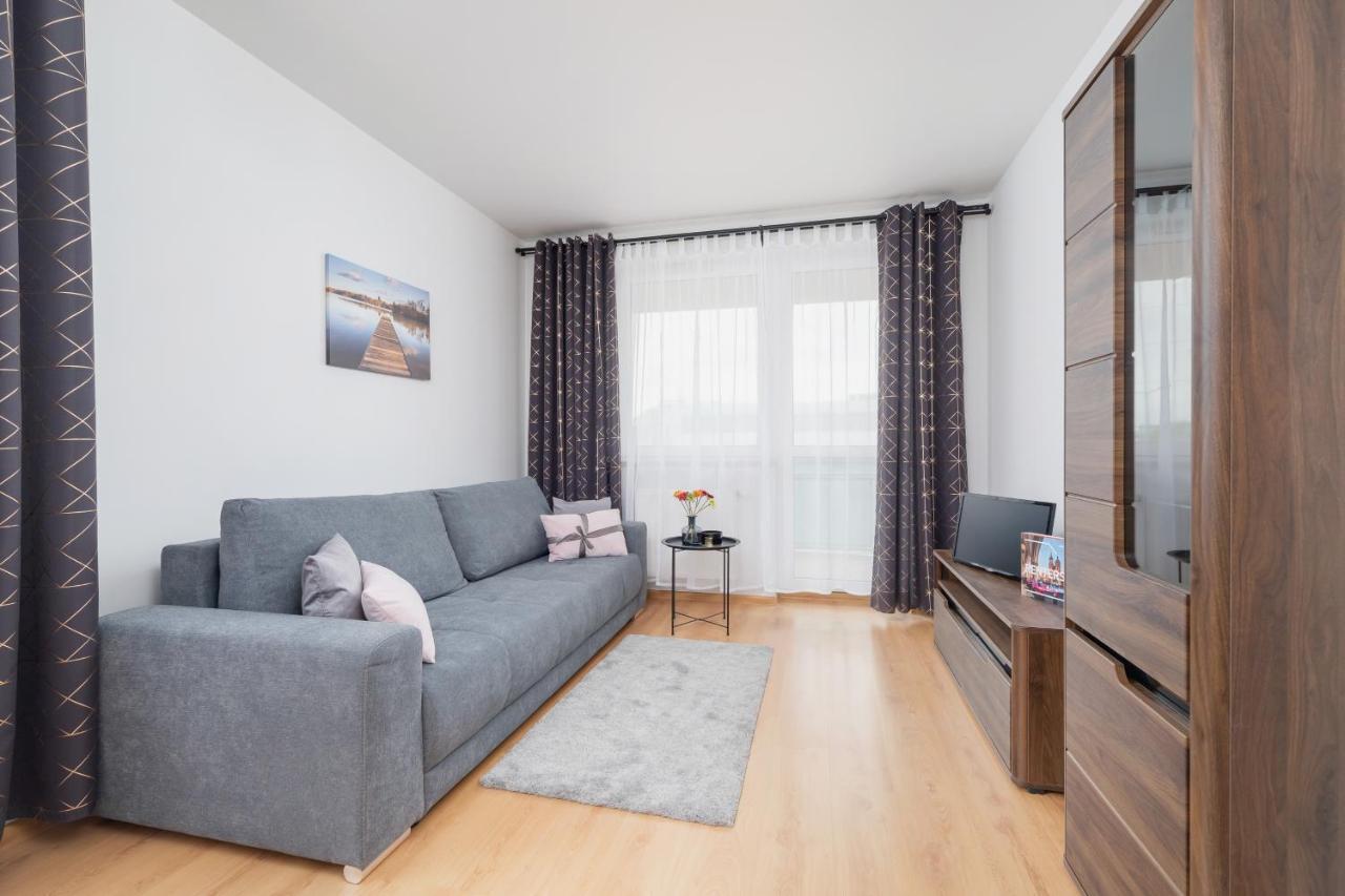 Apartment Cozy With Balcony Chmieleniec By Renters