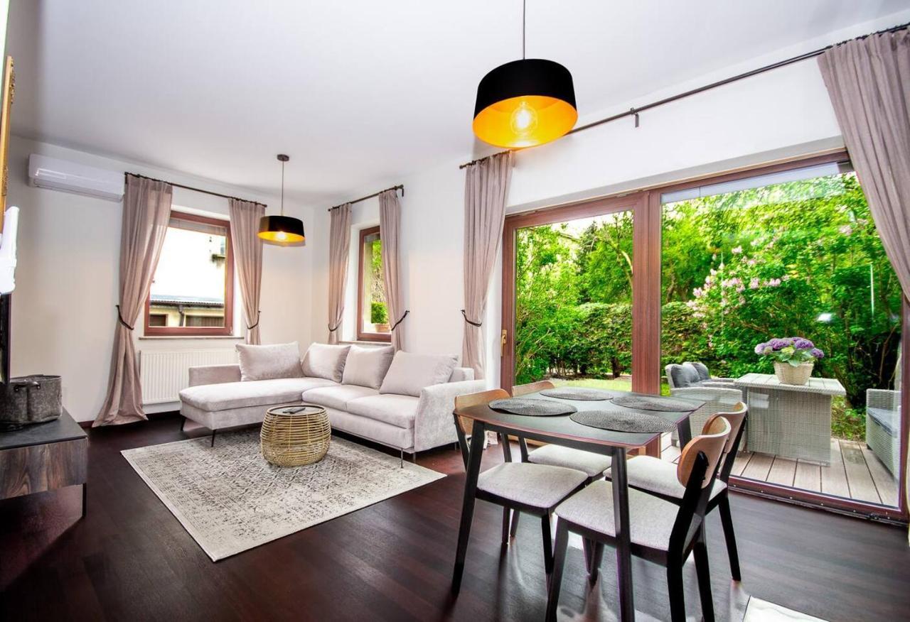 Inpoint 2-bedrooms With Private Garden And Free Parking Krakow