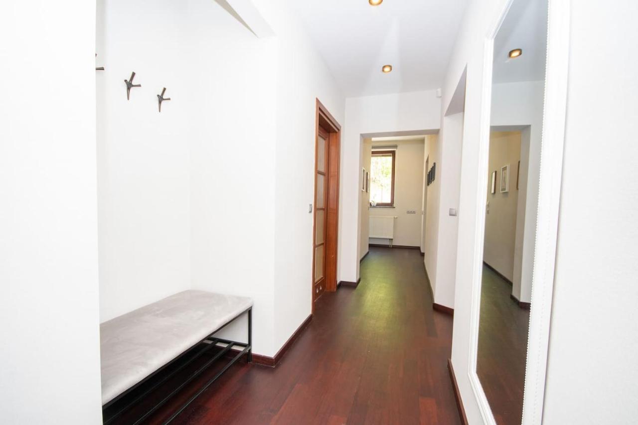 Inpoint 2-bedrooms With Private Garden And Free Parking