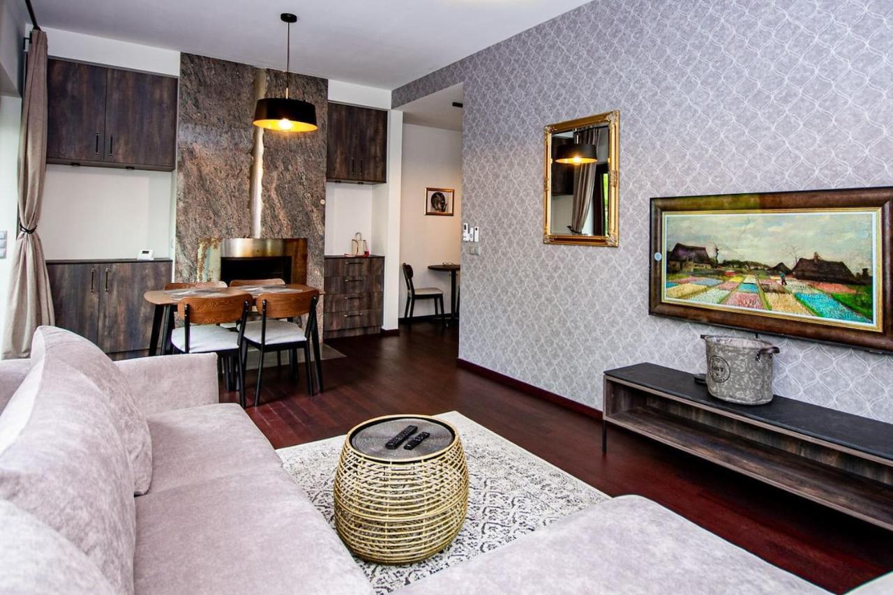 Apartment Inpoint 2-bedrooms With Private Garden And Free Parking Krakow