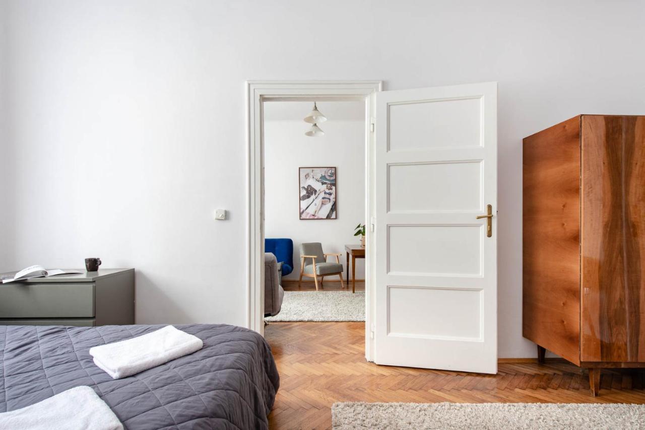 Apartment Retro Secret *