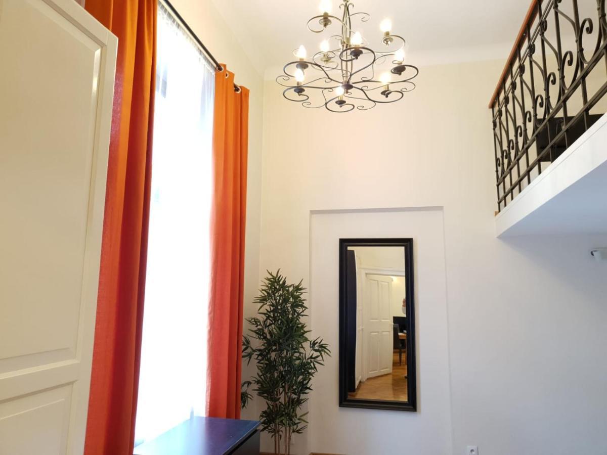 Apartament Golden With Lift - Old Town