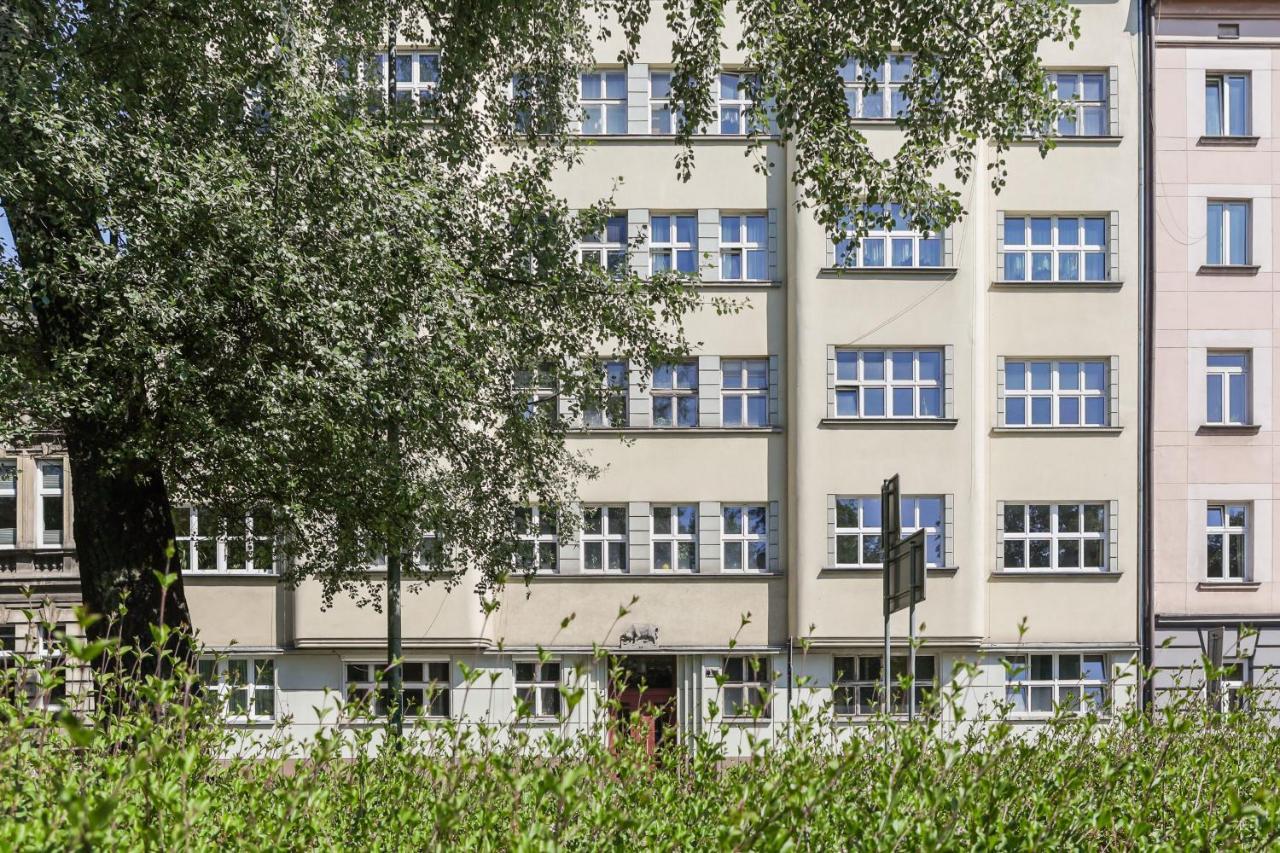 Luxurious & Unique Mickiewicza Cracow By Renters Prestige Apartament