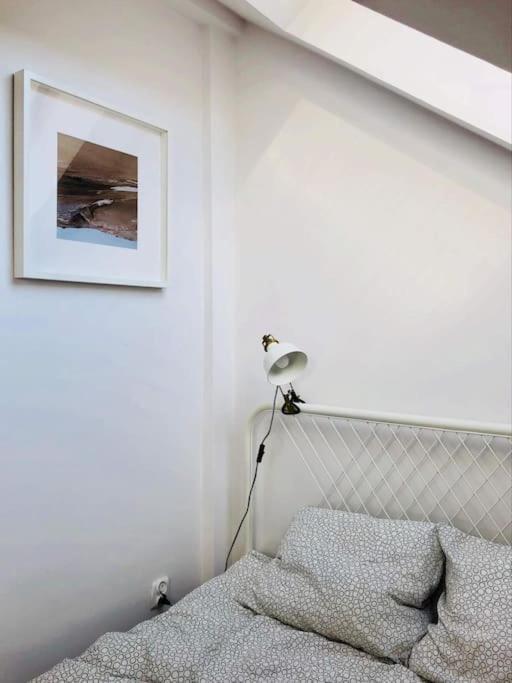Apartment Artistic Flat With Entresol - 5' Market Square - By Upstairs *