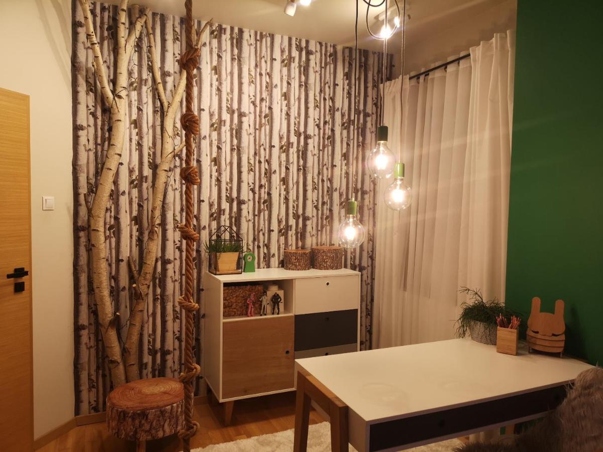 Glam Design - Beautiful, Comfortable And Cosy House With Garden, Free Parking And Wifi *