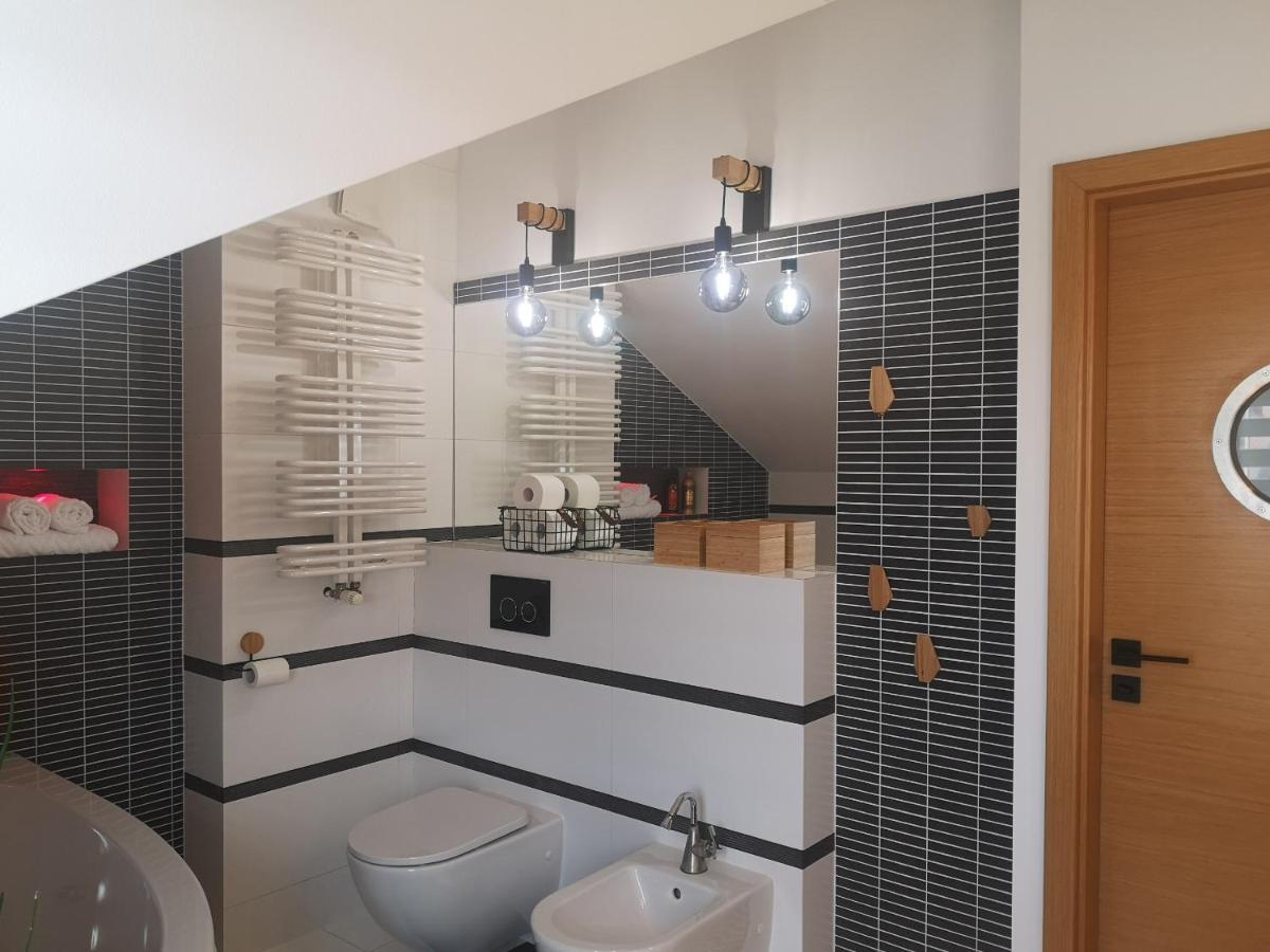 Glam Design - Beautiful, Comfortable And Cosy House With Garden, Free Parking And Wifi Villa *
