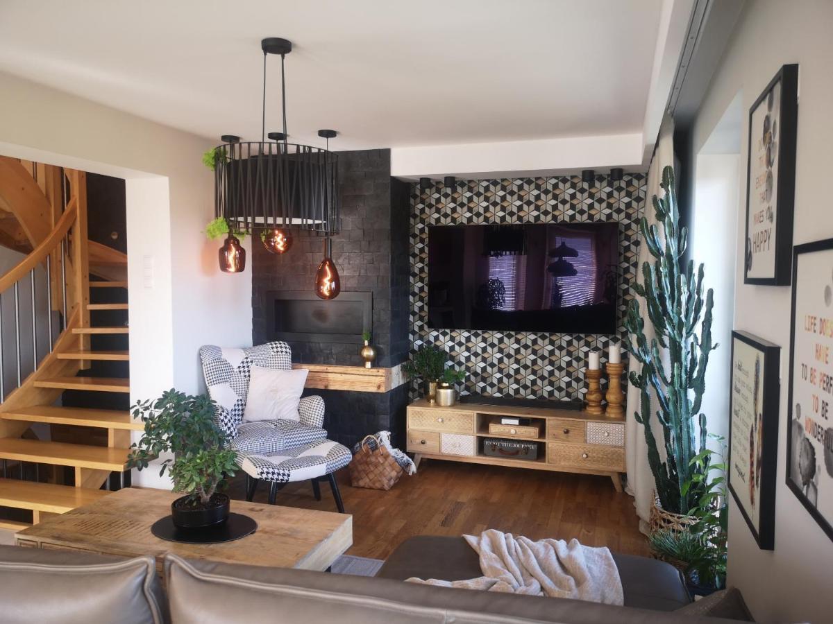 Glam Design - Beautiful, Comfortable And Cosy House With Garden, Free Parking And Wifi * Krakow