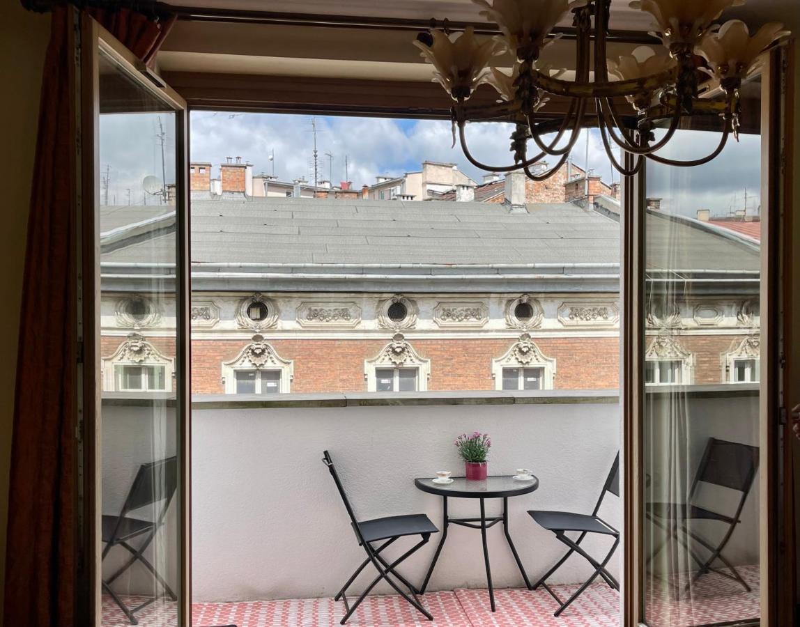 Exclusive In The Heart Of Apartament
