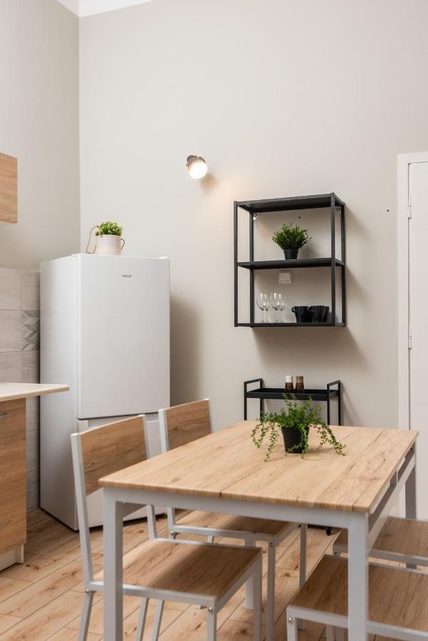 Przestronny W Centrum Krakowa - 12 Osob - By Upstairs Apartamento
