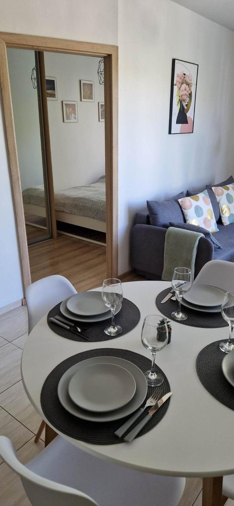 Cosy W Poblizu Tauron Arena Apartment