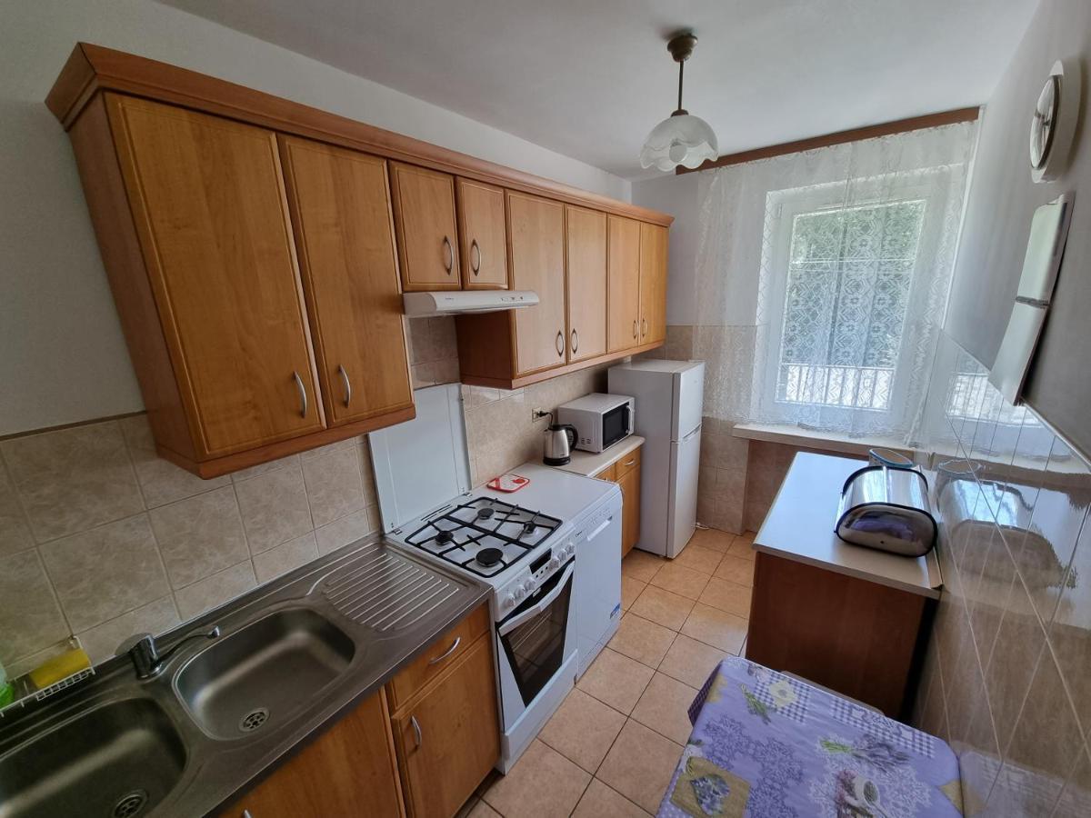 Komfortowe Mieszkanie W Centrum Lecz Na Uboczu Apartment *