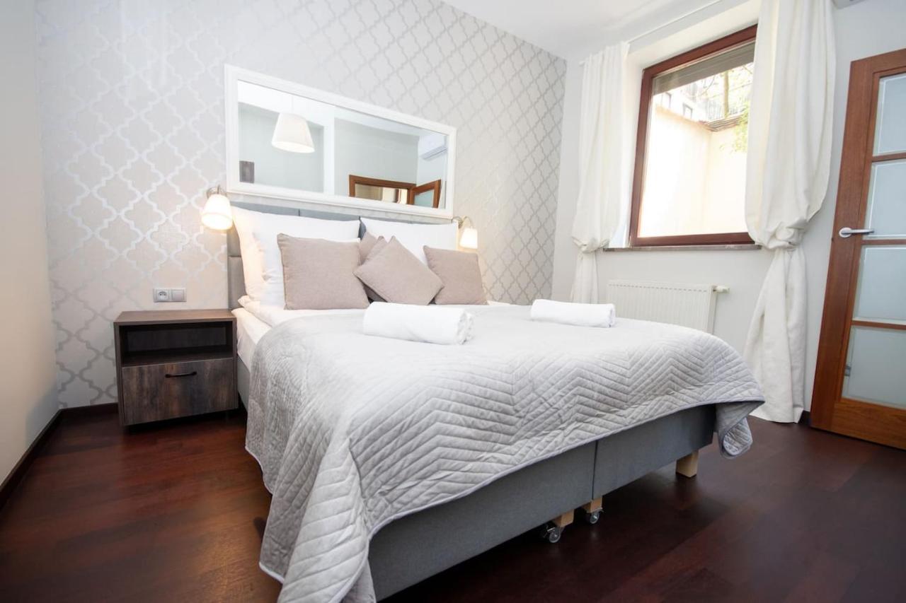 Inpoint 2-bedrooms With Private Garden And Free Parking *