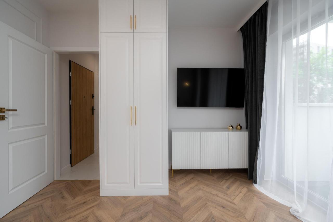 Exclusive Crystal Apartment