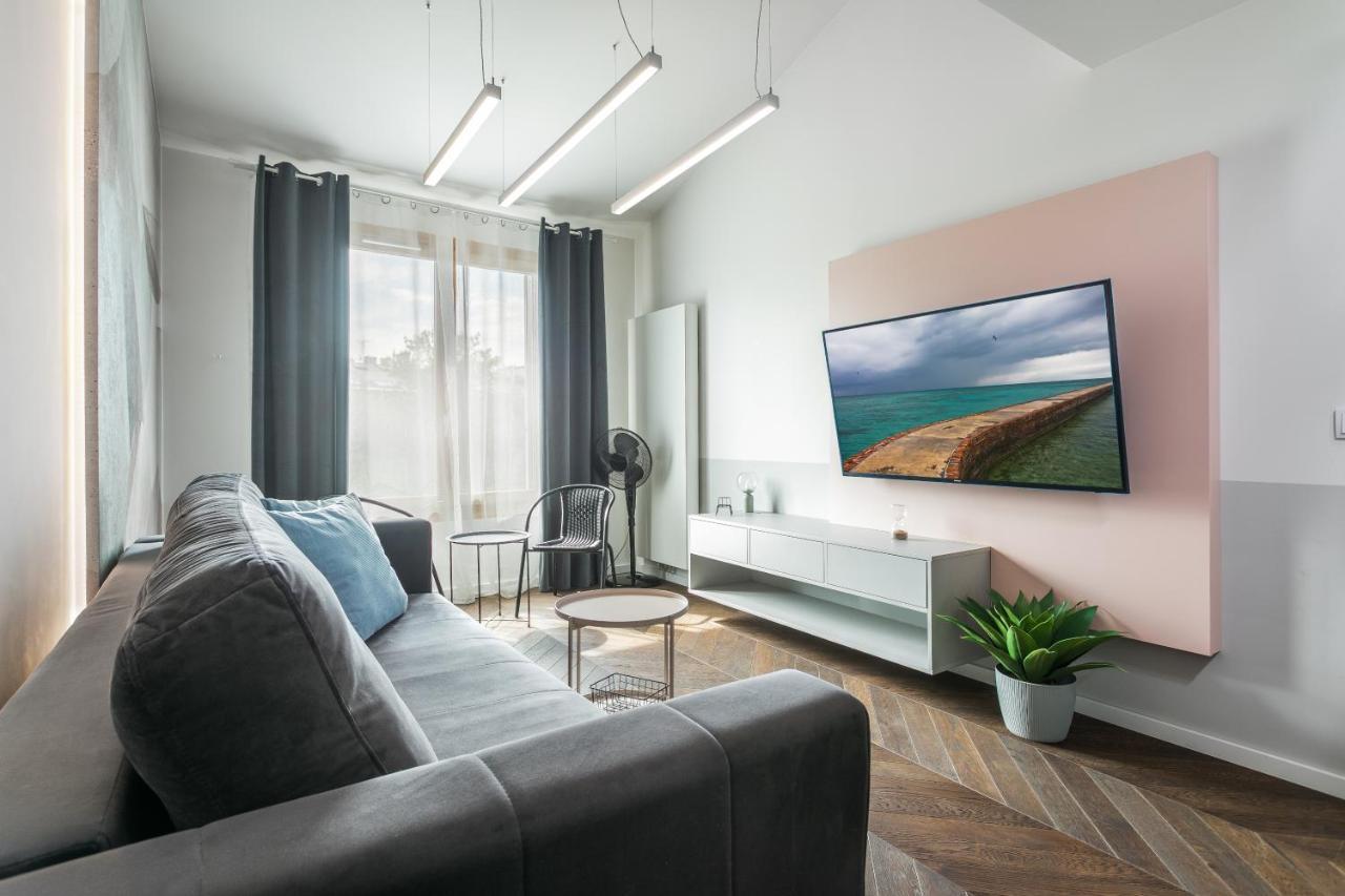 Apartment Finale *