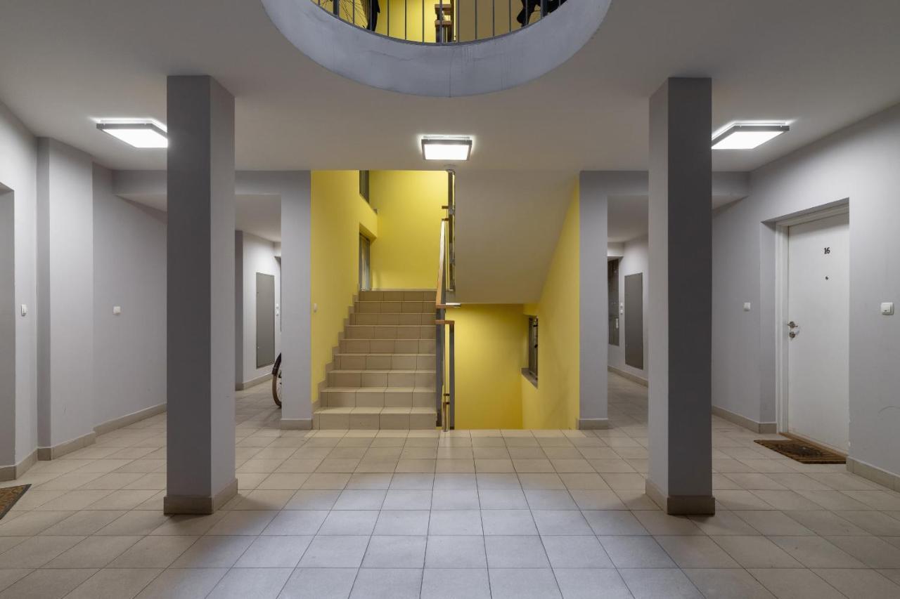 Apartment Dworska On Vistula Boulevards By Renters Krakow