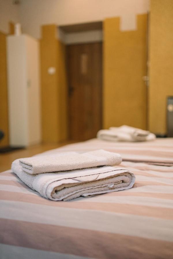 Albergue West13 Guest *