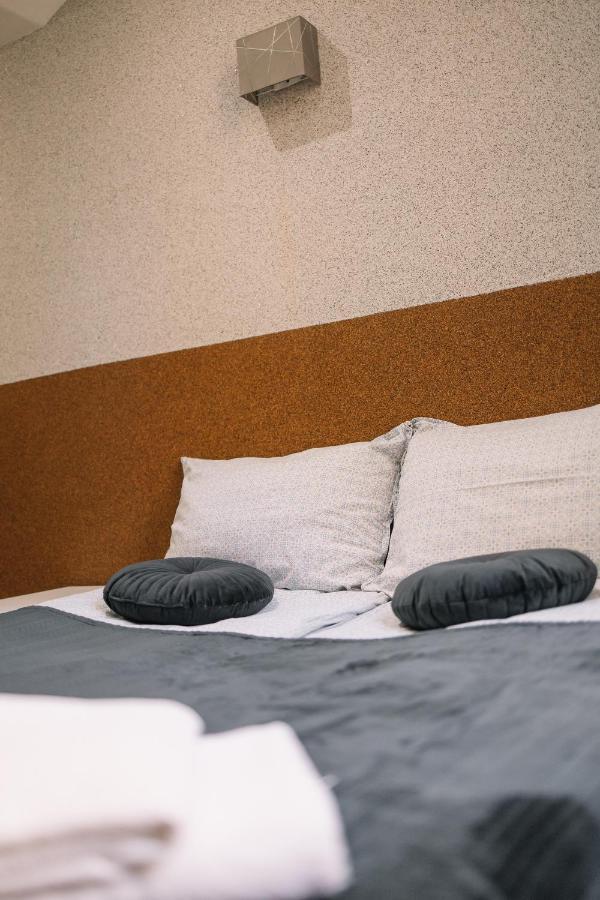 West13 Guest Albergue