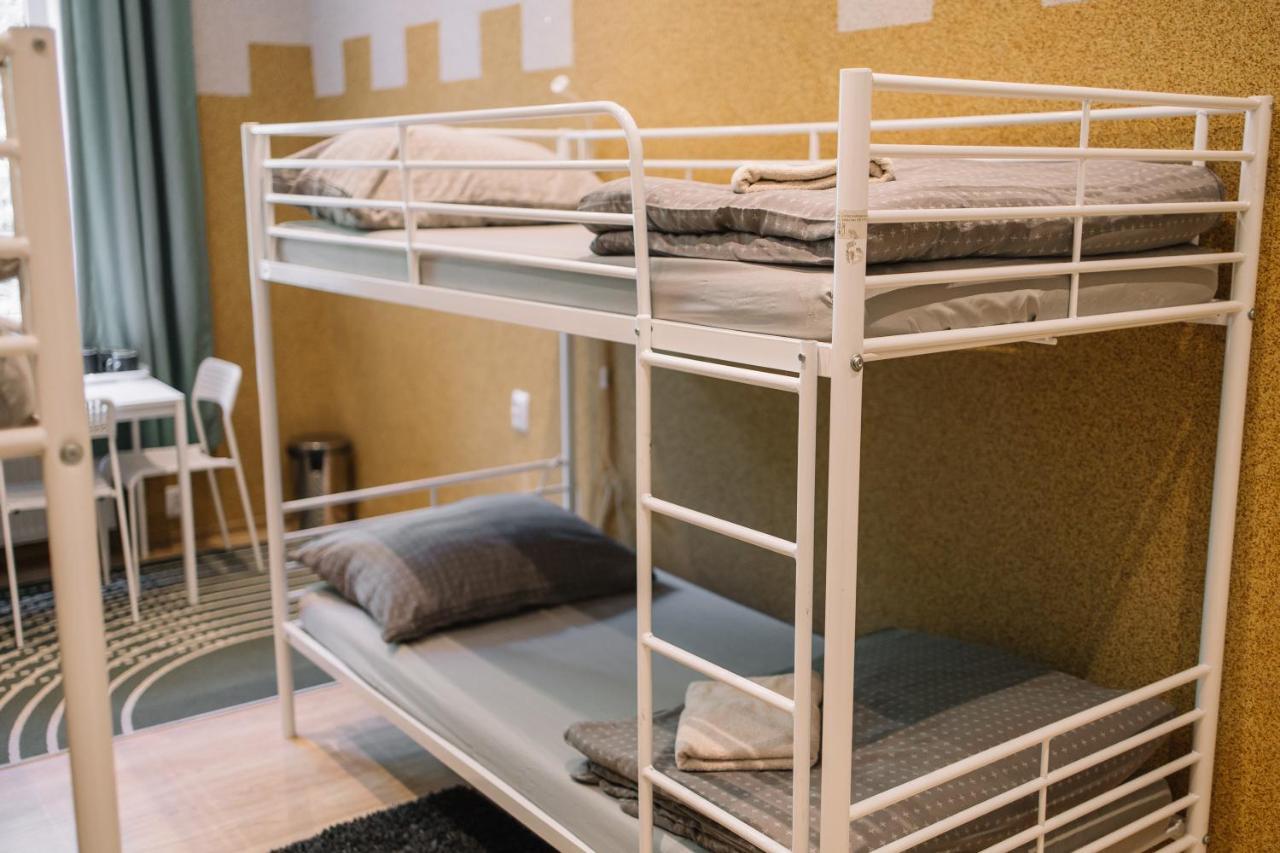 Hostel Girls *