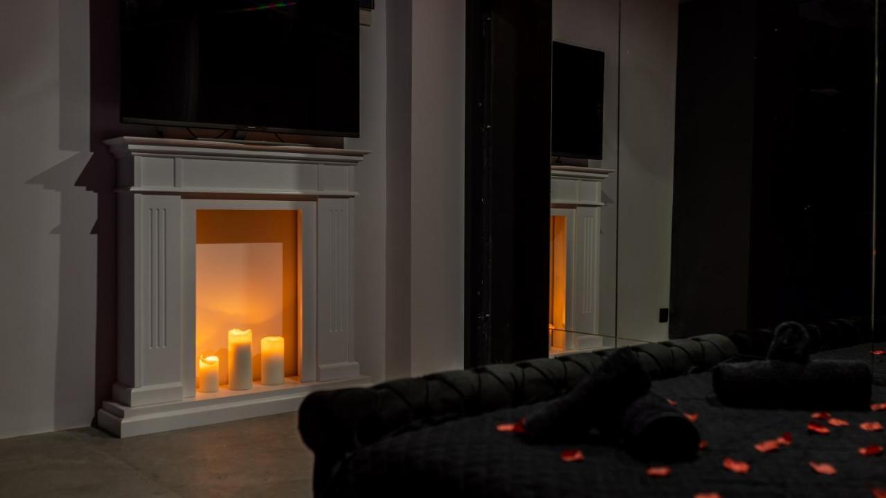 Appartement Secretly Studio With Jacuzzi Krakau
