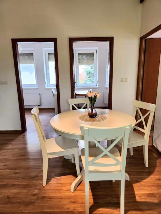 Cozy Country 6persons Close To Airport Apartamento *
