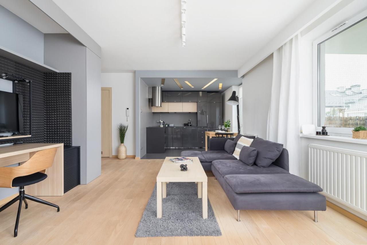 Stawowa With Balcony & Parking Cracow By Renters Krakow