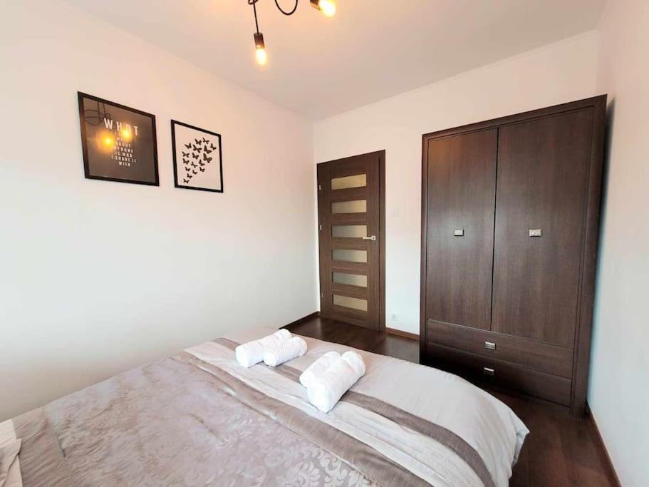 Dark Chocolate 4 Persons Down Town Apartament *