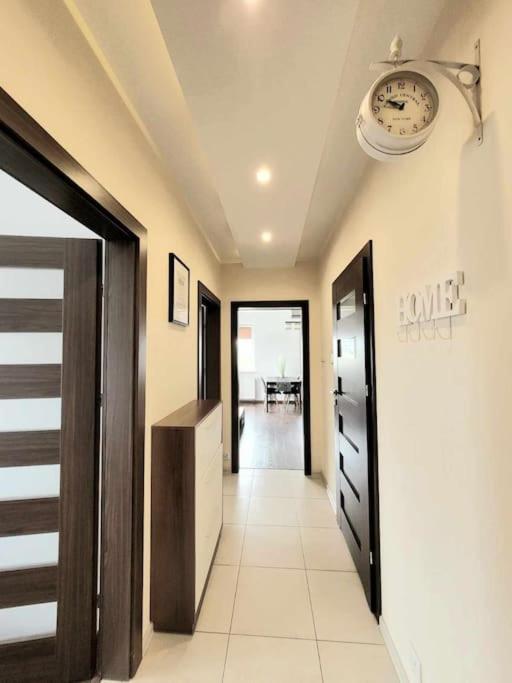 Dark Chocolate 4 Persons Down Town Apartament