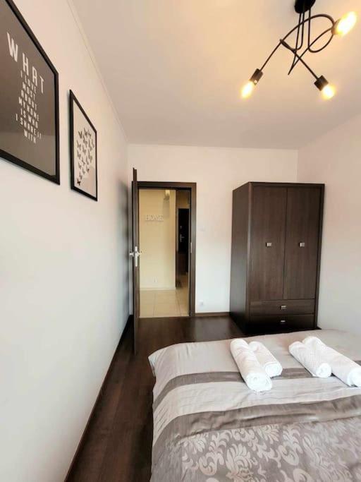 Dark Chocolate 4 Persons Down Town Apartament