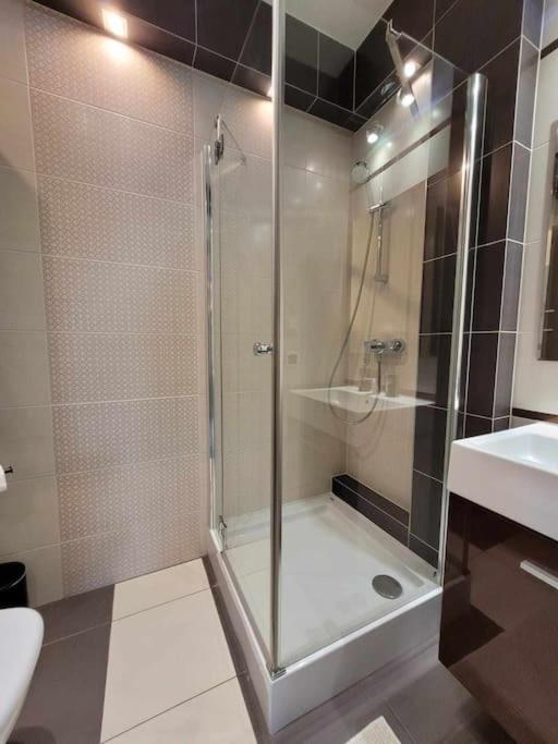 Apartament Dark Chocolate 4 Persons Down Town