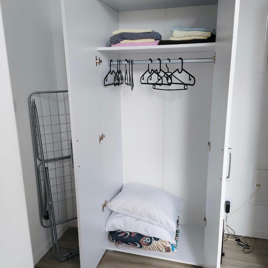 Uroczy W Kamienicy Nr. 8 *